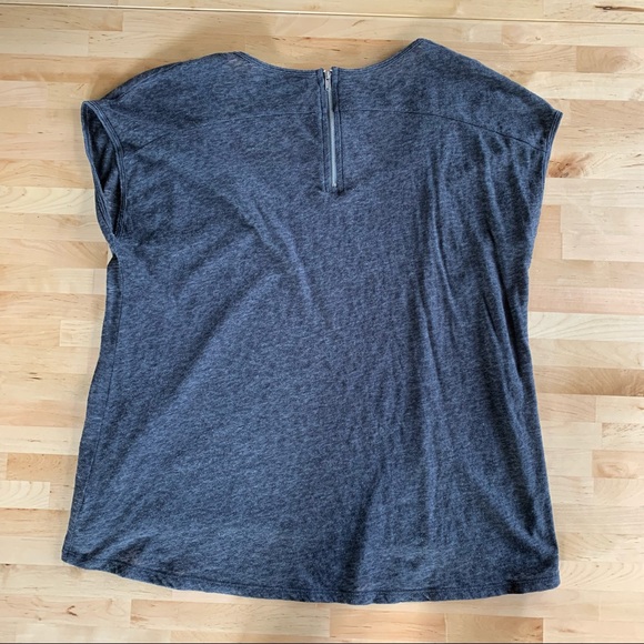 American Eagle Heather Grey Top - Picture 2 of 3